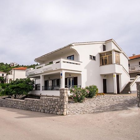 Apartments Stasic Vrbnik Exterior foto