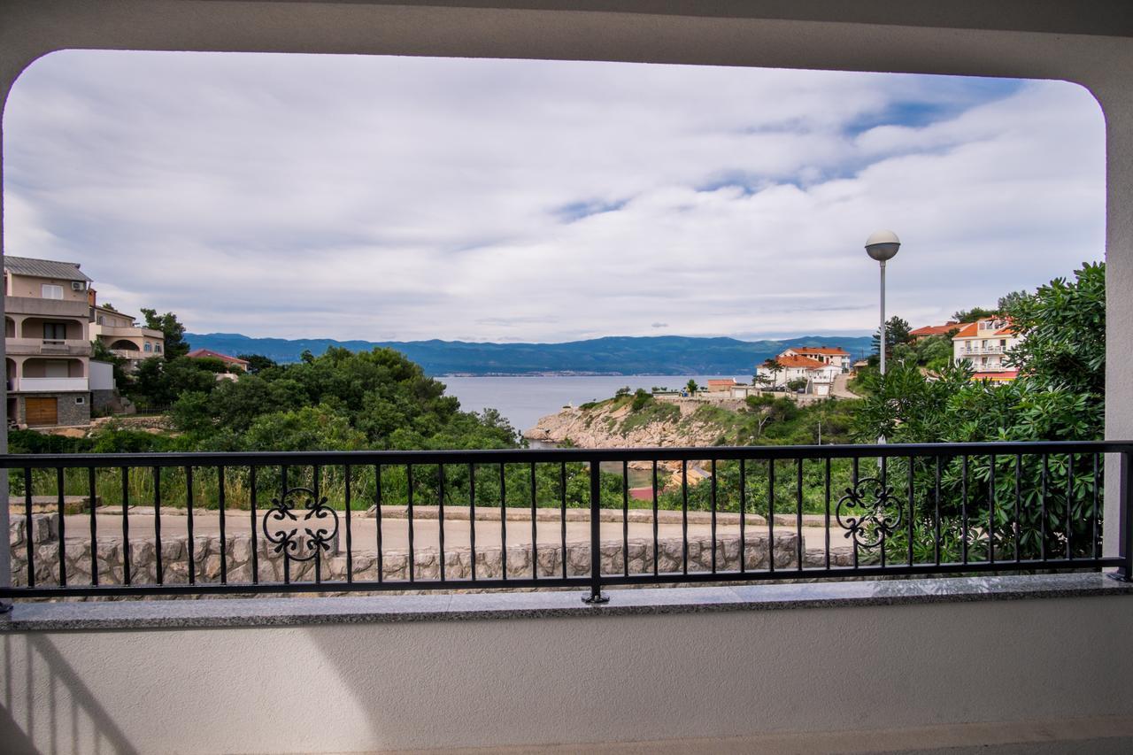 Apartments Stasic Vrbnik Exterior foto